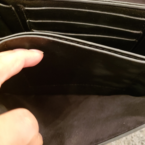 Black purse - Picture 3 of 4